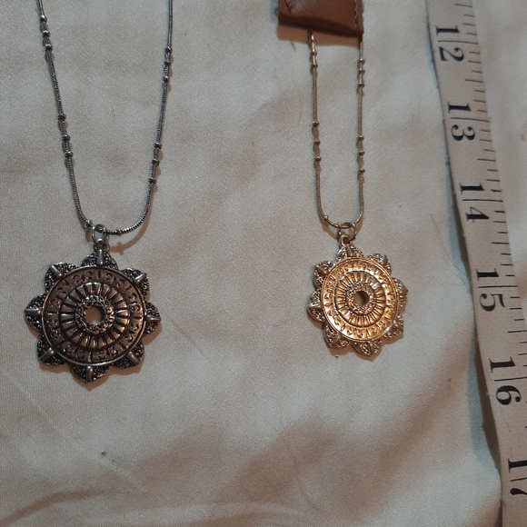 NWT FREE PEOPLE NECKLACES (2) - Picture 2 of 7